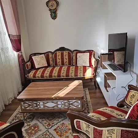 Historical Apartment Besiktas Center Istanbul Exterior photo
